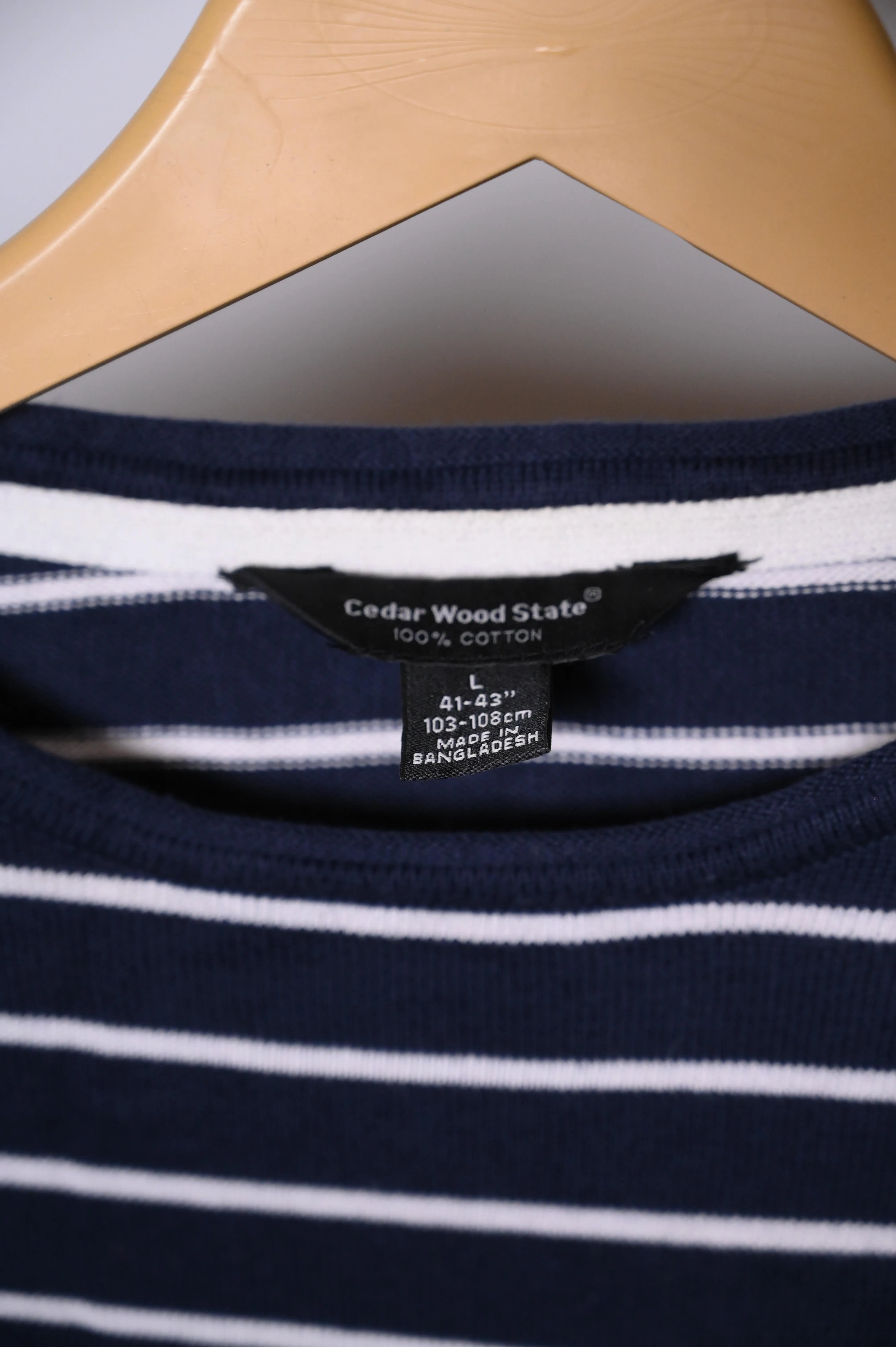 Cedarwood State Blue & White Striped Large Sweatshirt – Excellent