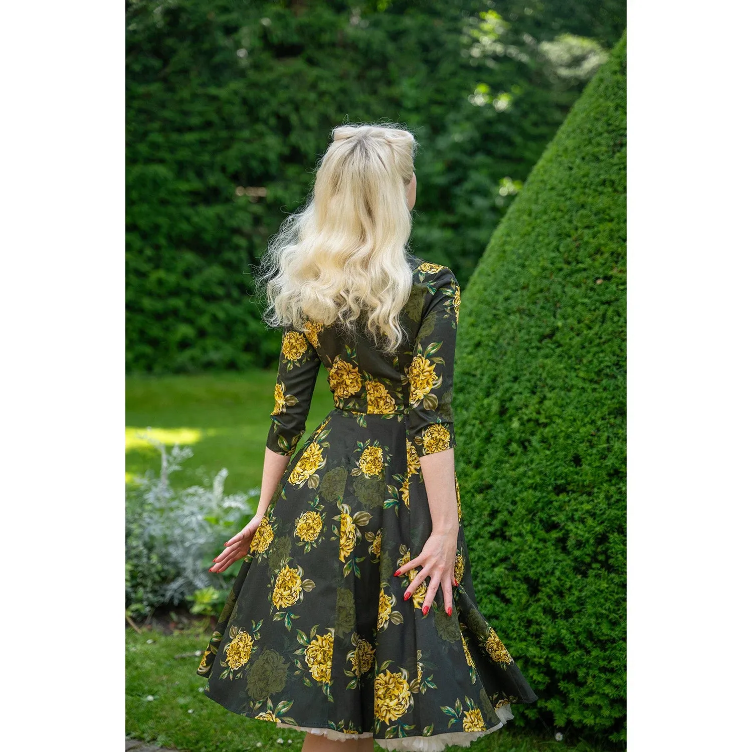 Dark Green Yellow Floral Print 3/4 Sleeve V Neckline 50s Swing Dress With Pockets