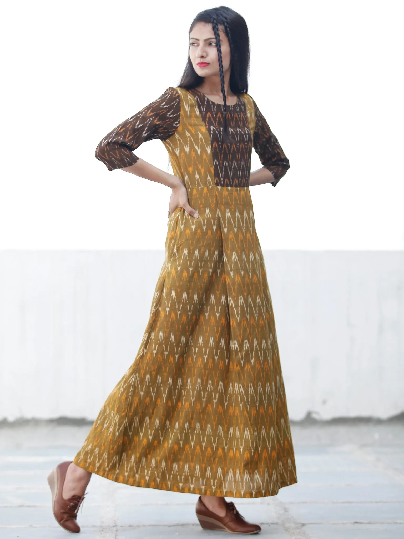 Everyday Elegance - Handwoven Ikat Cotton Dress - D322F960